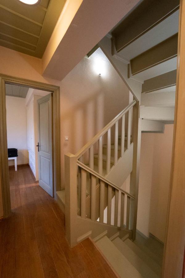 Maisonette Korfes-Κορφές-Μ Δύο Αυτόνομοι Όρoφοι Της Βίλας Κορφές Για Οικογένειες Και Μικρές Παρέες Karpenísion Екстериор снимка