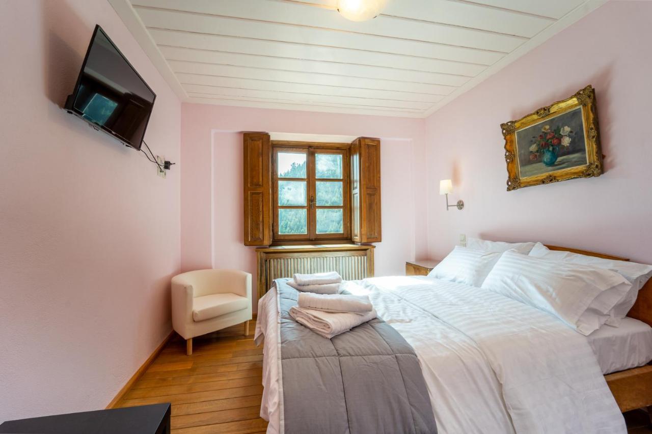 Maisonette Korfes-Κορφές-Μ Δύο Αυτόνομοι Όρoφοι Της Βίλας Κορφές Για Οικογένειες Και Μικρές Παρέες Karpenísion Екстериор снимка