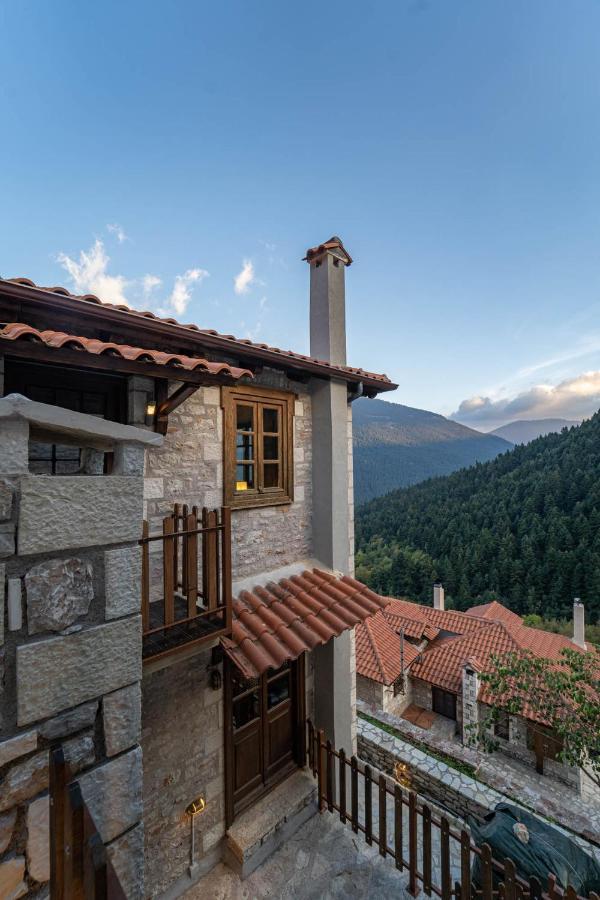 Maisonette Korfes-Κορφές-Μ Δύο Αυτόνομοι Όρoφοι Της Βίλας Κορφές Για Οικογένειες Και Μικρές Παρέες Karpenísion Екстериор снимка