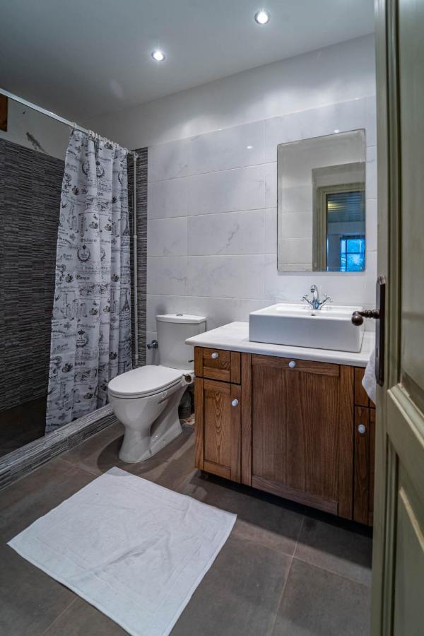 Maisonette Korfes-Κορφές-Μ Δύο Αυτόνομοι Όρoφοι Της Βίλας Κορφές Για Οικογένειες Και Μικρές Παρέες Karpenísion Екстериор снимка